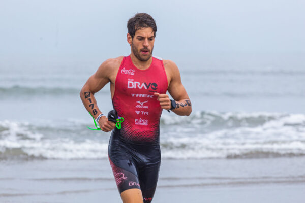 Triathlon fecha o ano com provas tradicionais do calendário brasileiro