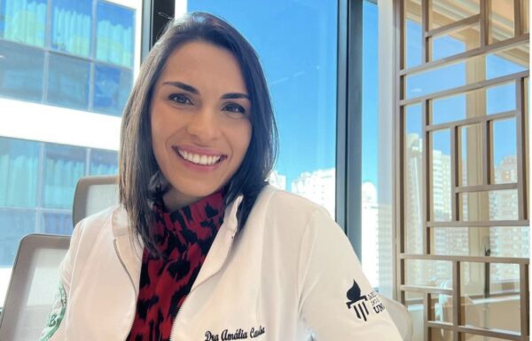 Conheça nossa nova colunista, Dra. Amália Carolina, médica do esporte