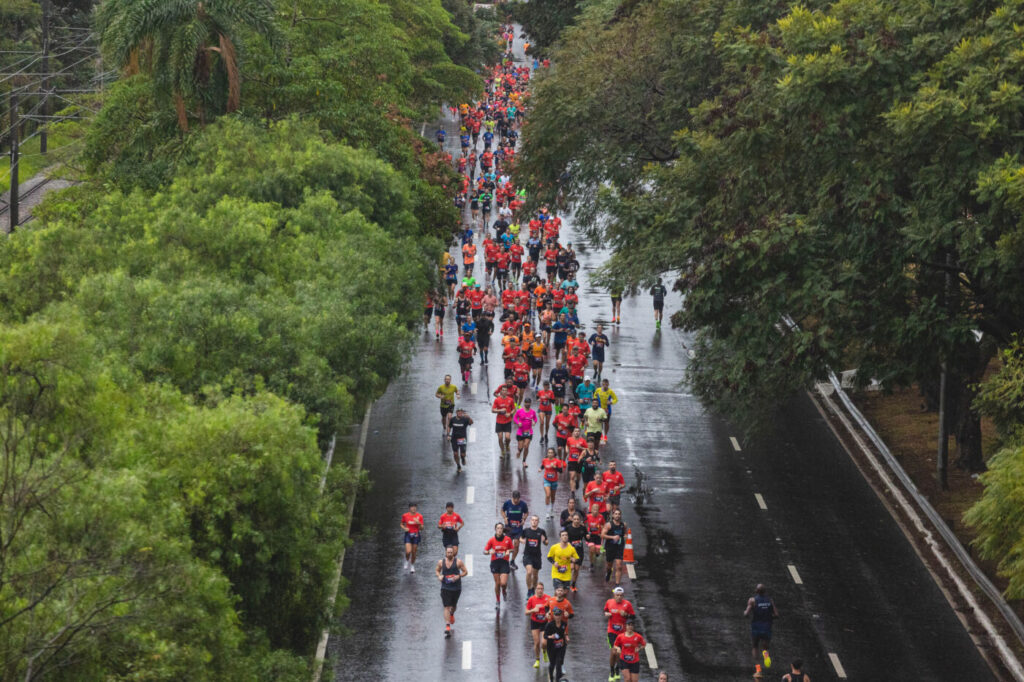 Runner’s High é o fenômeno que simboliza a mudança de hábito dos jovens, deixando de ir em baladas para se dedicar à corrida.  (IMAGEM: George Gargiulo)